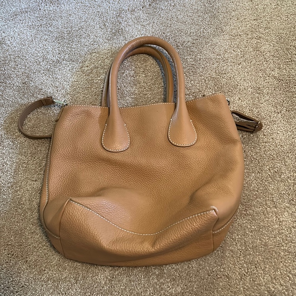 Chico’s camel leather tote bag with detachable shoulder strap.